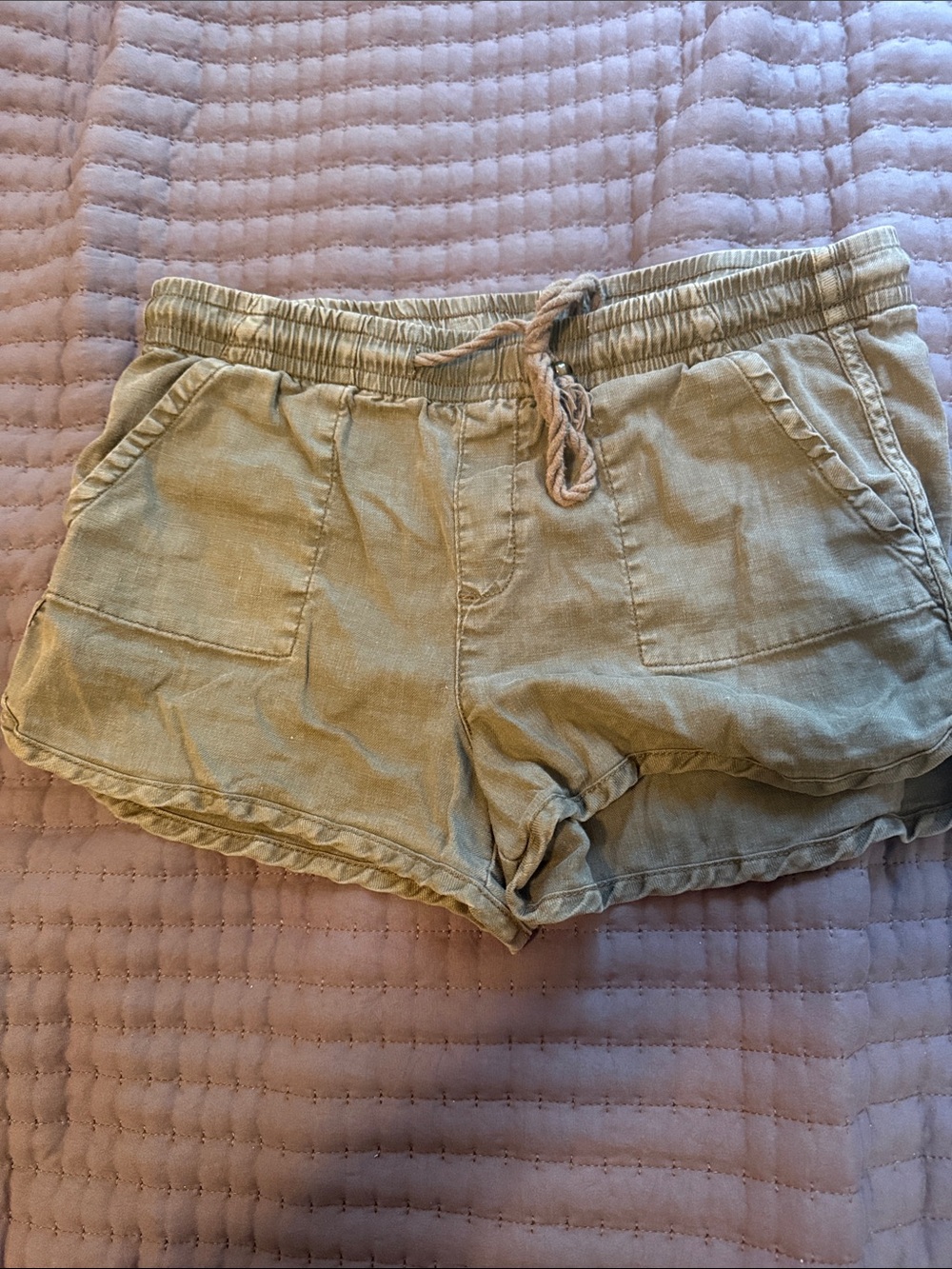 Casual Drawstring Women’s Shorts - Olive Green